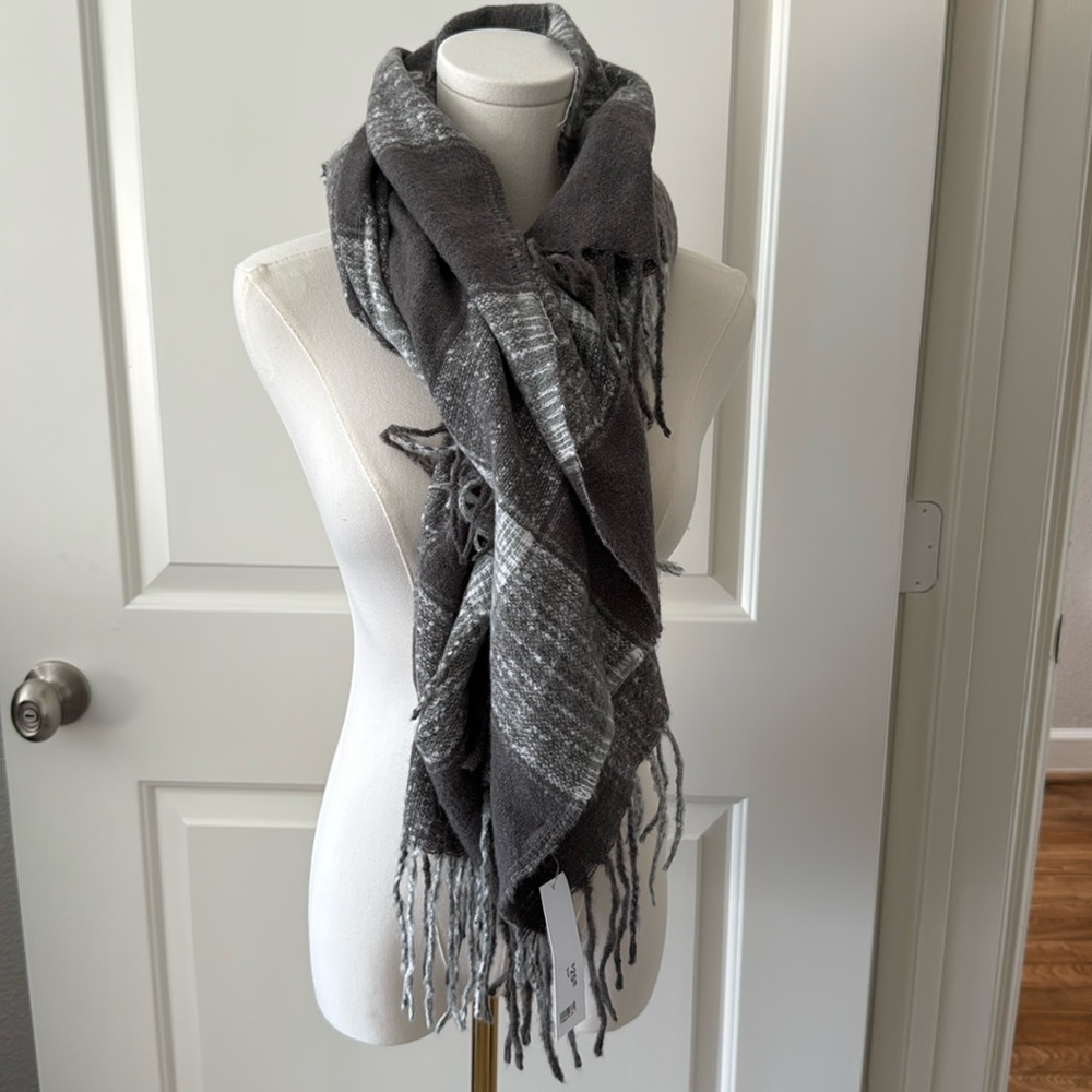 Philanthropy Scarf - Grey/White - New with Tag